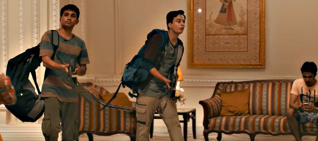 Review phim Khách sạn Mumbai: Kịch tính ngay từ giây phút đầu tiên