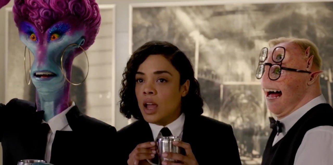 Review và giải thích phim Đặc Vụ Áo Đen: Sứ Mệnh Toàn Cầu (Men in Black 4)