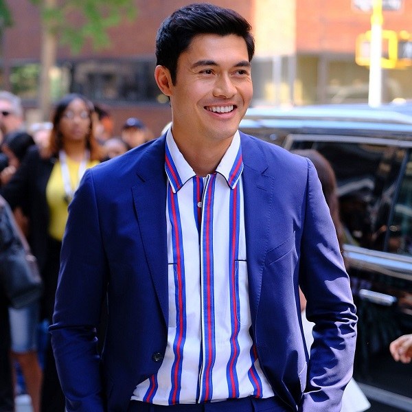 Henry Golding là diễn viên mang hai dòng máu Malaysia và Anh